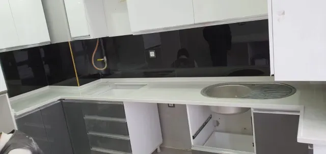 Ankastre Evyeli Beyaz Belenco Tezgah