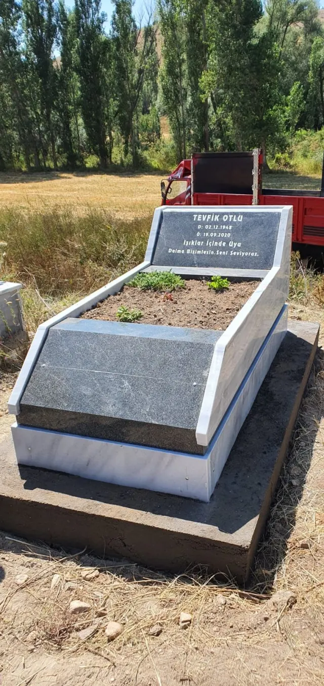 Eğimli 5 cm Mezar