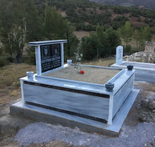 Granit Bantlı Lazer Resimli Mezar